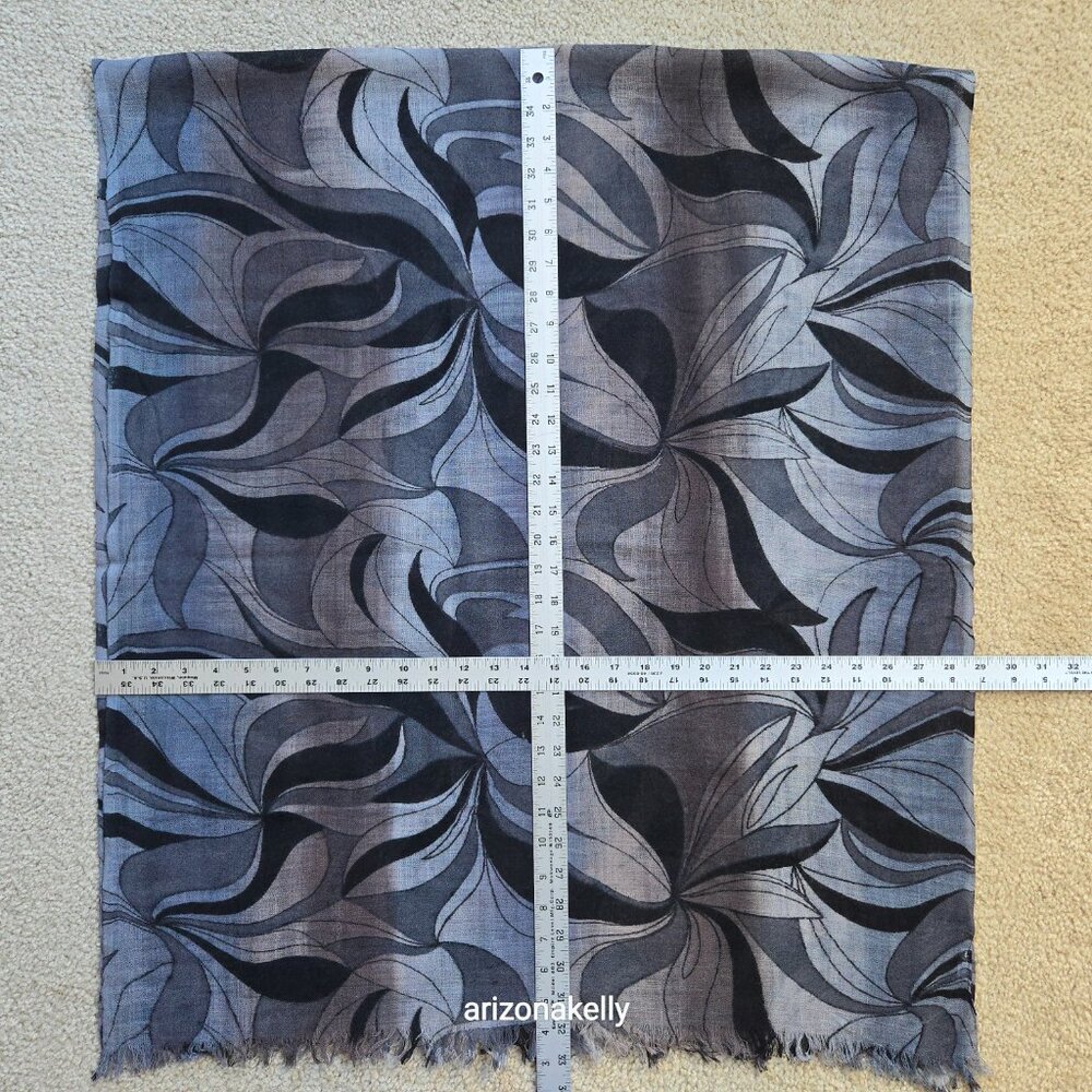 100% Wool Scarf Lightweight Black & Grey - Picture 12 of 13